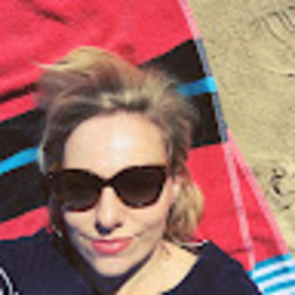 Meet your Posher, Gracia - Picture 1 of 1